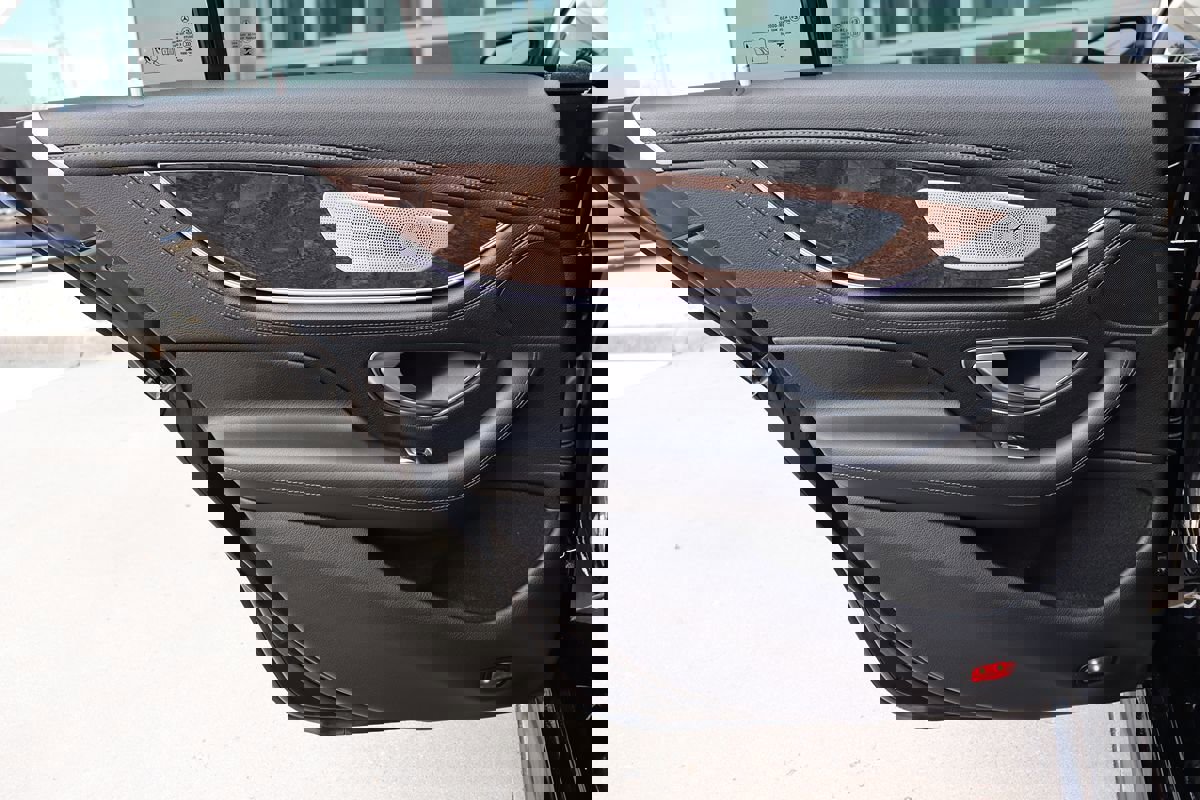 Used 2020 Mercedes-Benz CLS 450 w/ Premium Package image 42