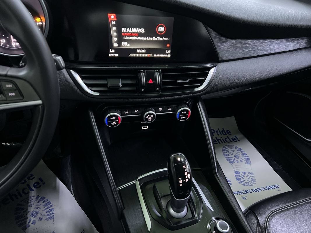 Used 2019 Alfa Romeo Giulia RWD image 20