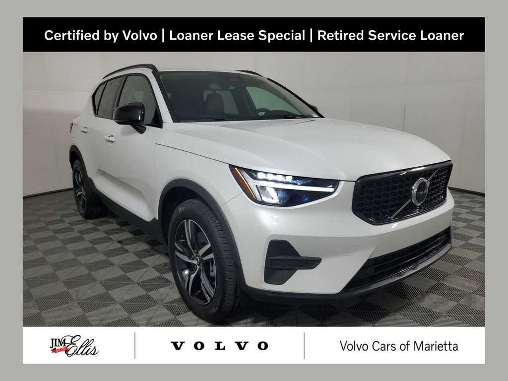 Certified 2026 Volvo XC40 B5 Core w/ Climate Package AWD/4WD image 1