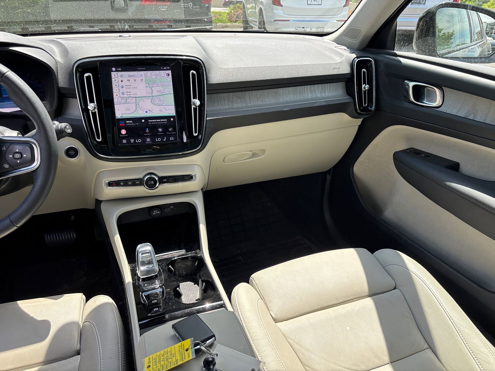 Used 2023 Volvo XC40 B5 Plus w/ Driver Assist Package AWD/4WD image 29