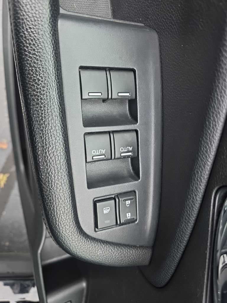 Used 2019 Honda Pilot Touring image 13
