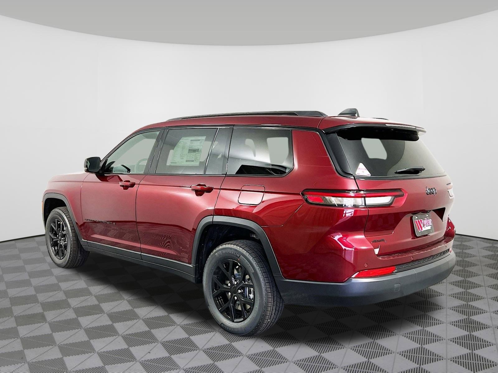New 2025 Jeep Grand Cherokee L Altitude image 31