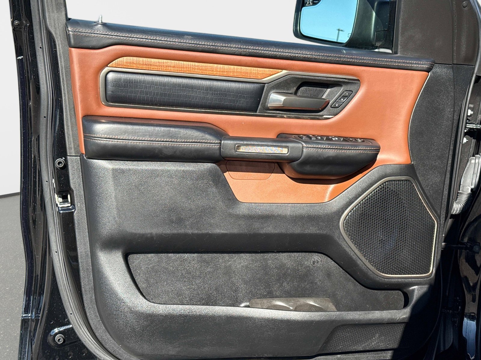 Used 2021 RAM 1500 Limited w/ Body Color Bumper Group image 19