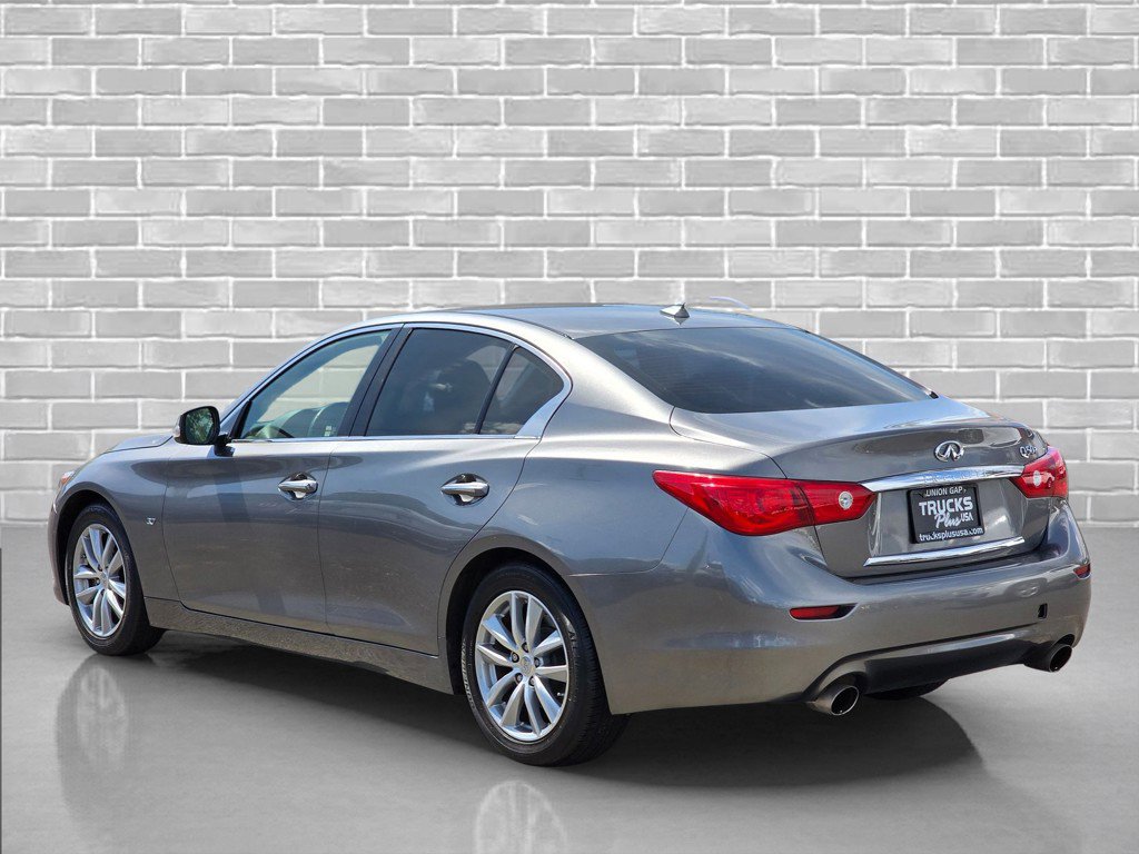 Used 2015 INFINITI Q50 w/ Moonroof Package RWD image 4