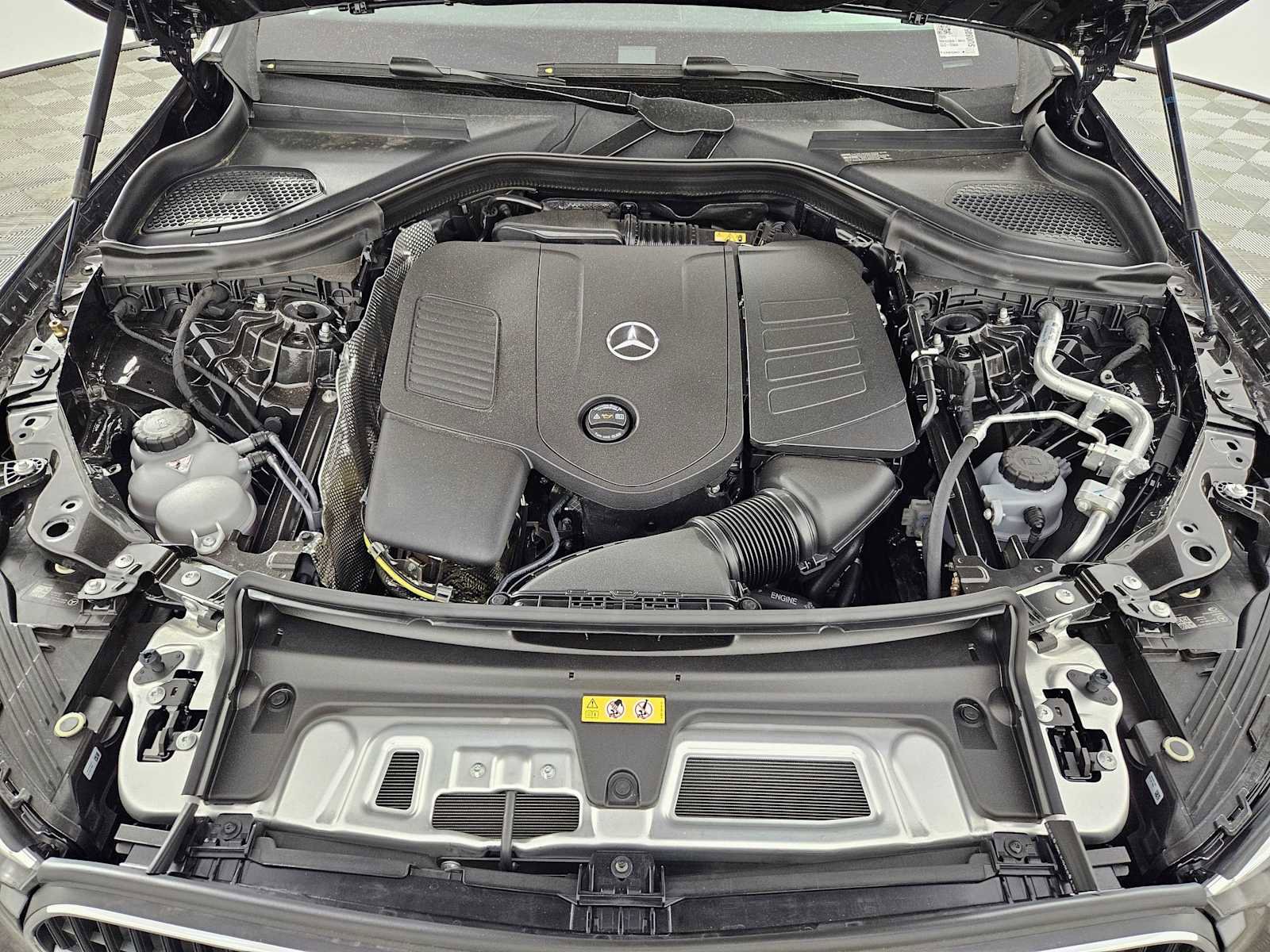 New 2025 Mercedes-Benz GLC 300 4MATIC image 14