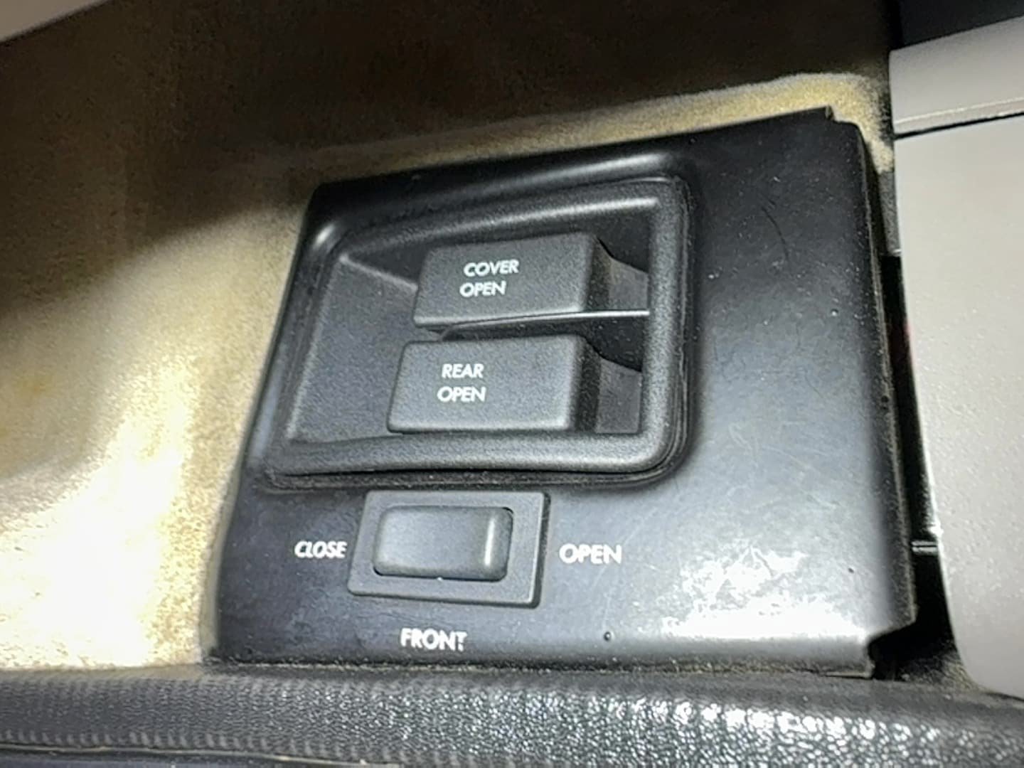 Used 1993 Cadillac Allante FWD image 49