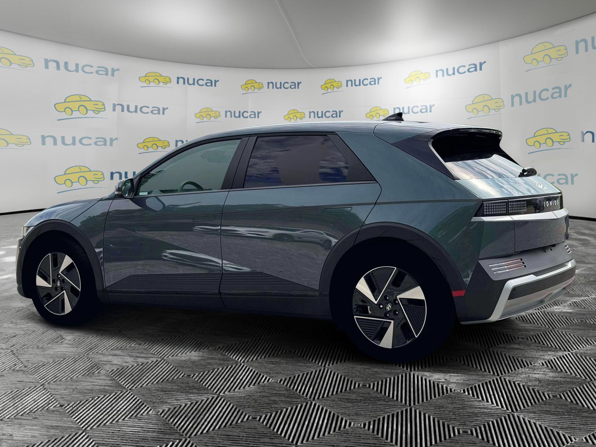 New 2026 Hyundai Ioniq 5 SE image 4