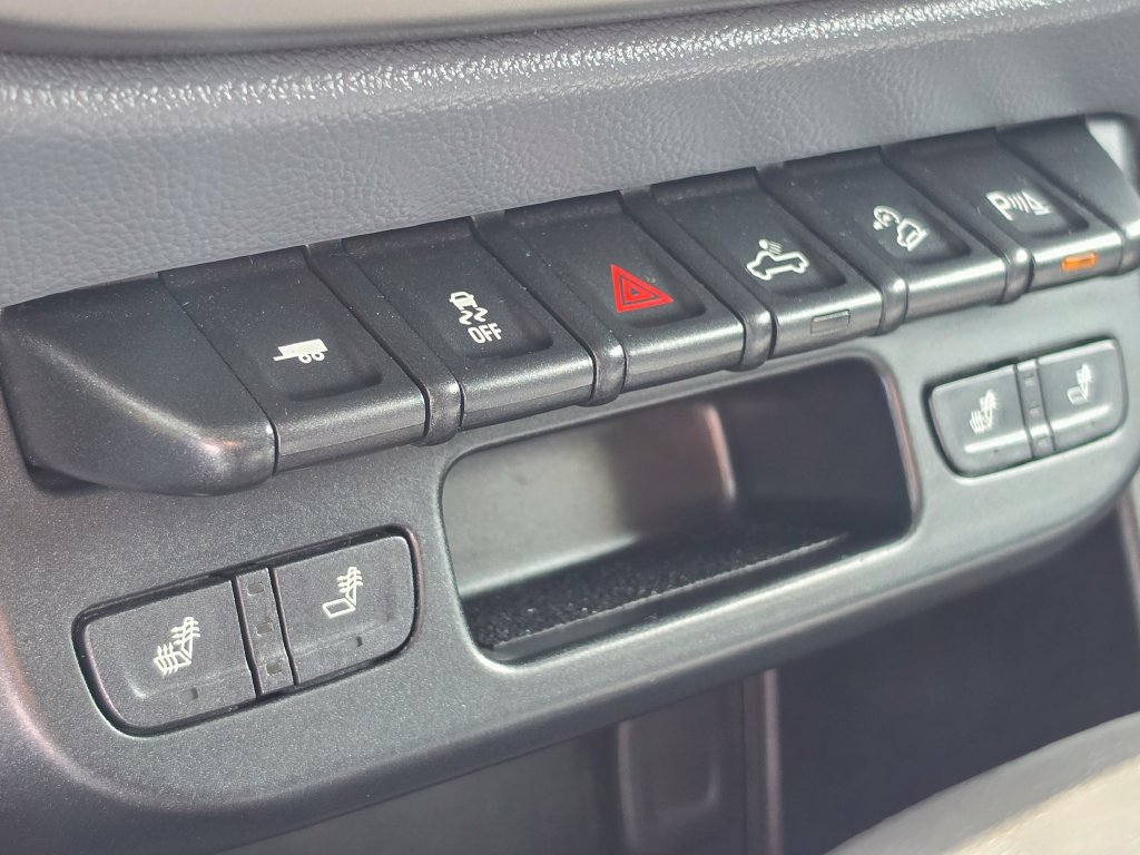 Used 2019 Chevrolet Colorado Z71 AWD/4WD image 22