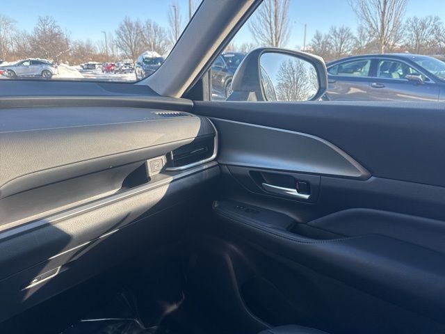 Used 2025 Toyota Grand Highlander AWD image 29