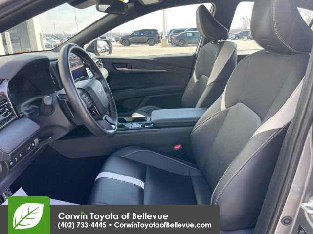 Used 2025 Toyota Camry SE image 17