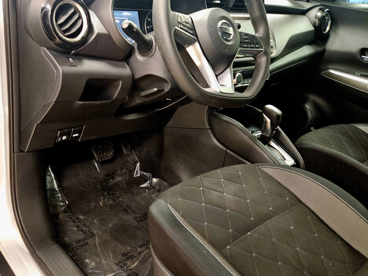 Used 2018 Nissan Kicks SV w/ Exterior Package image 10