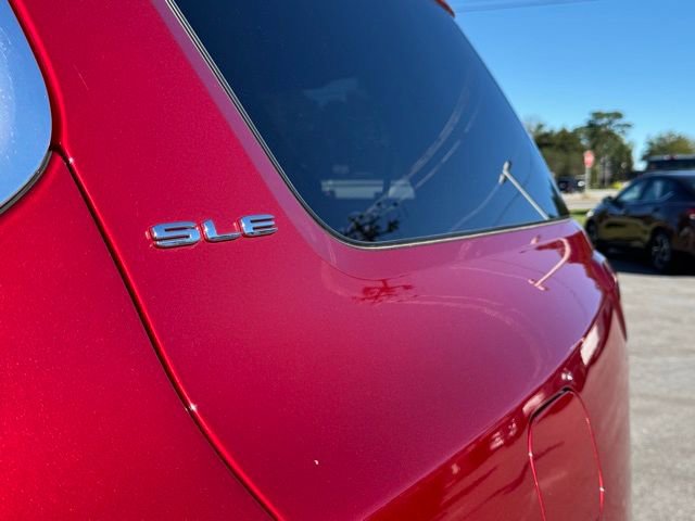 Used 2021 GMC Acadia SLE w/ Driver Convenience Package image 27