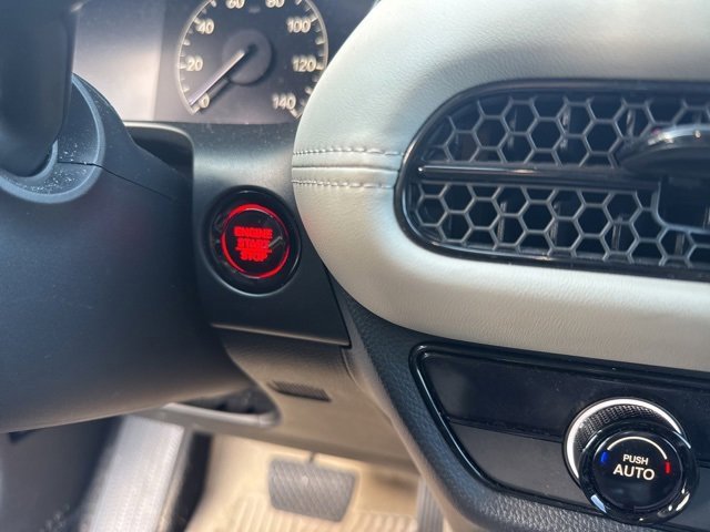 Used 2025 Honda HR-V LX image 14