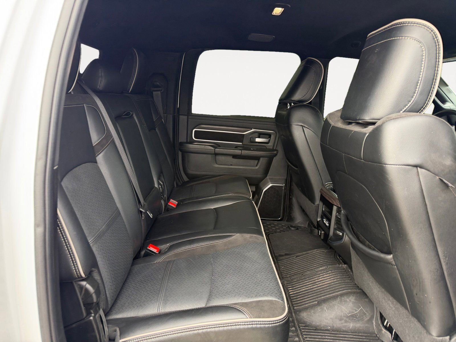 Used 2025 RAM 2500 Laramie w/ Night Edition image 13