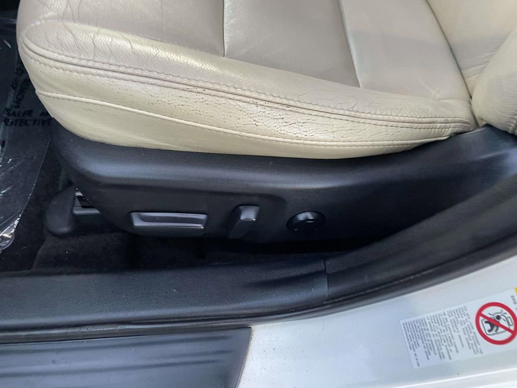 Used 2015 Toyota Avalon XLE Premium image 29