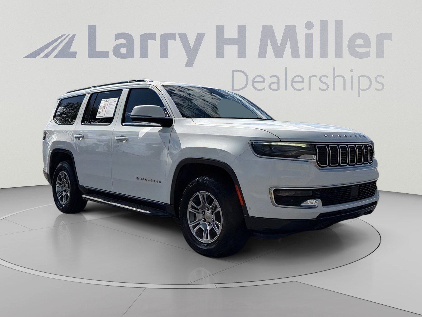 Used 2022 Jeep Wagoneer Series I AWD/4WD image 7