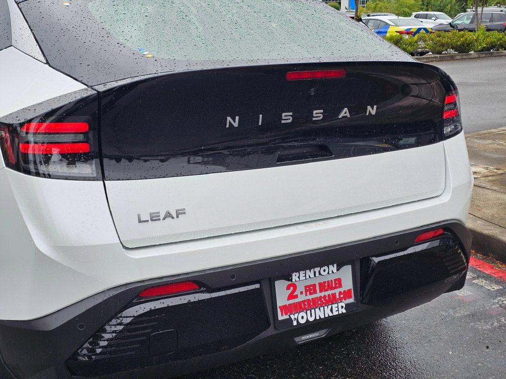 New 2026 Nissan Leaf SV+ w/ Illuminated Package FWD image 10