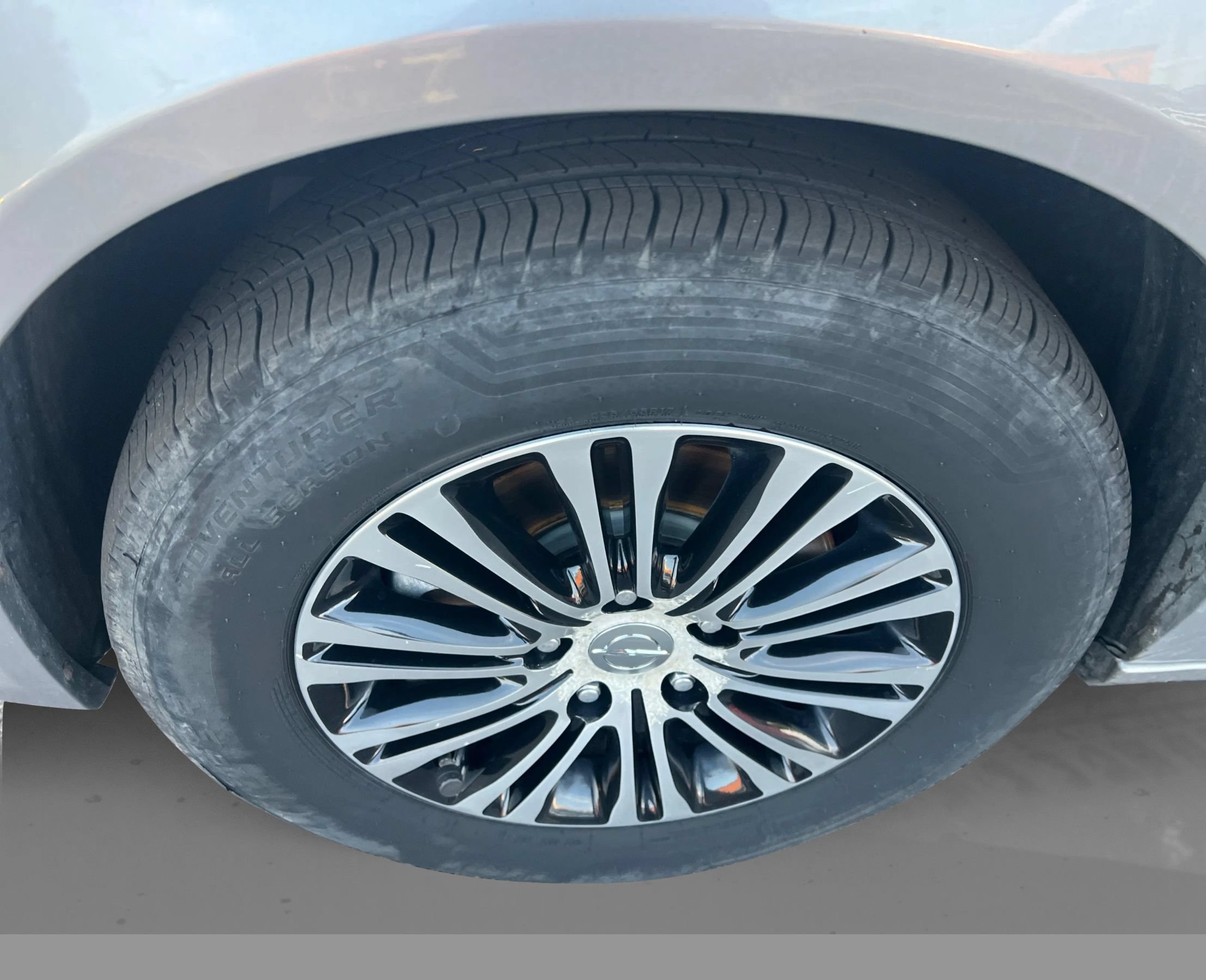 Used 2014 Chrysler Town & Country S FWD image 23