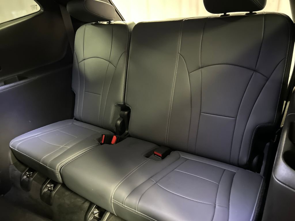 Used 2023 Buick Enclave Essence FWD image 24