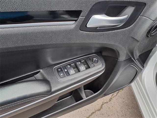 Used 2023 Chrysler 300 S image 12