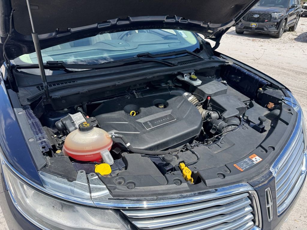Used 2017 Lincoln MKC Premiere FWD image 29