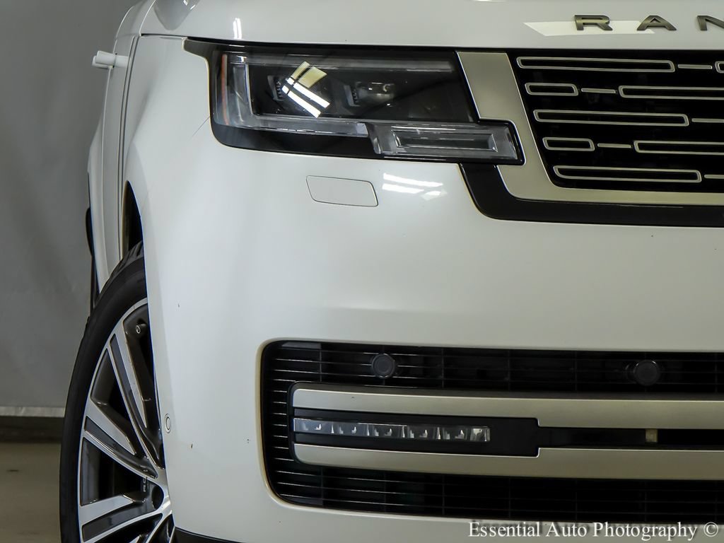 Used 2023 Land Rover Range Rover SE AWD/4WD image 7