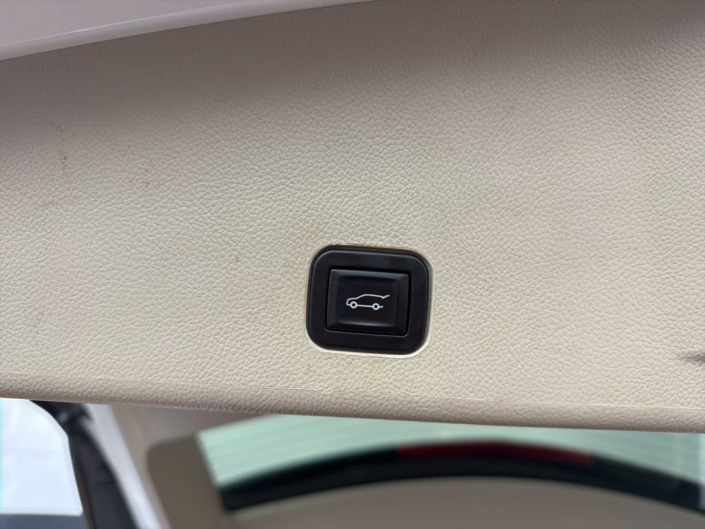 Used 2015 Cadillac SRX Luxury w/ Trailering Package AWD/4WD image 36