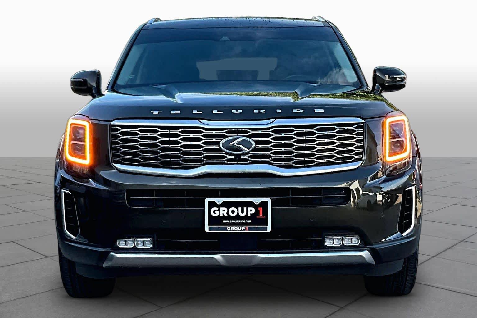 Used 2020 Kia Telluride SX w/ Towing Package FWD image 4