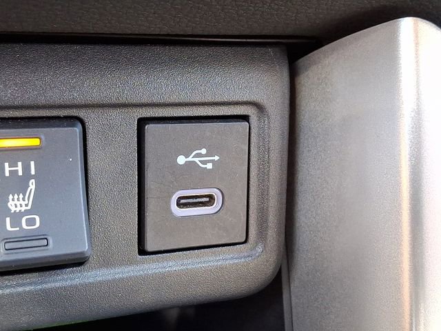 Used 2024 Toyota Corolla Cross XLE w/ Convenience Package image 24