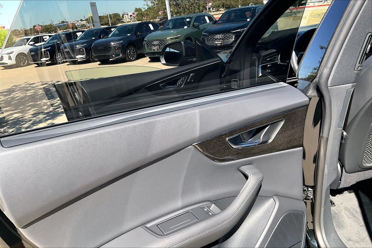 New 2027 Audi Q8 Premium Plus AWD/4WD image 18