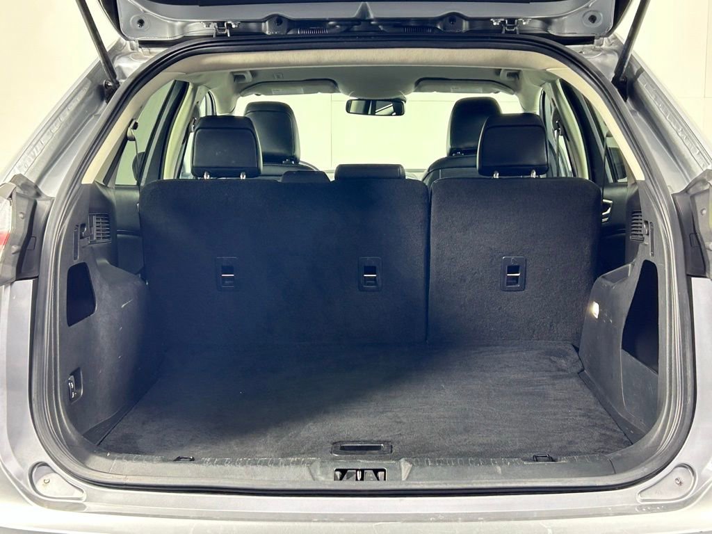 Used 2024 Ford Edge SEL image 13