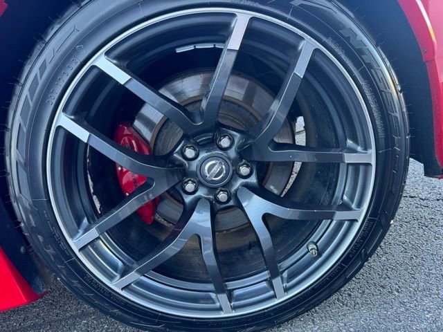 Used 2015 Nissan 370Z NISMO image 9
