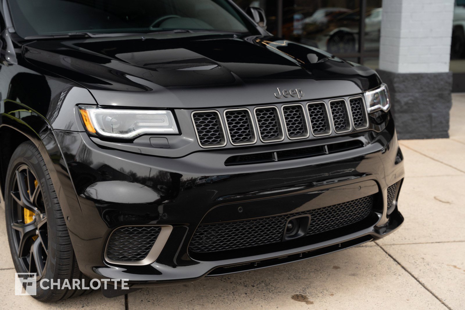 Used 2021 Jeep Grand Cherokee Trackhawk w/ Trailer Tow Group IV image 2