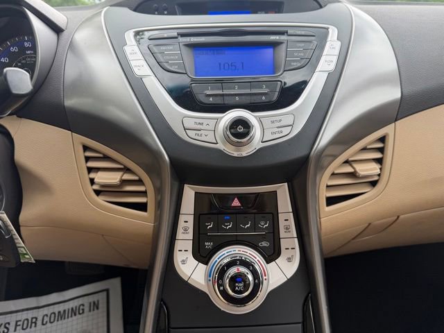 Used 2011 Hyundai Elantra Limited FWD image 16