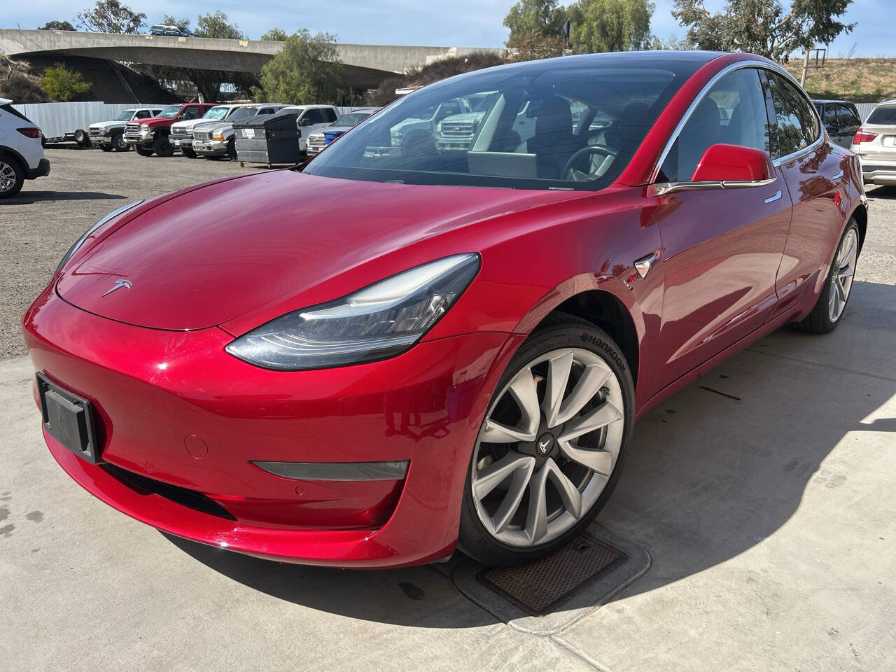 Used 2019 Tesla Model 3 Long Range RWD image 1