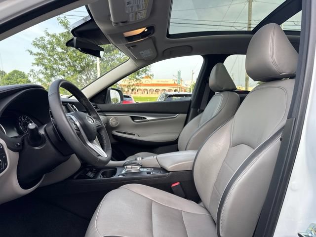 Used 2023 INFINITI QX50 Luxe w/ Cargo Package AWD/4WD image 10