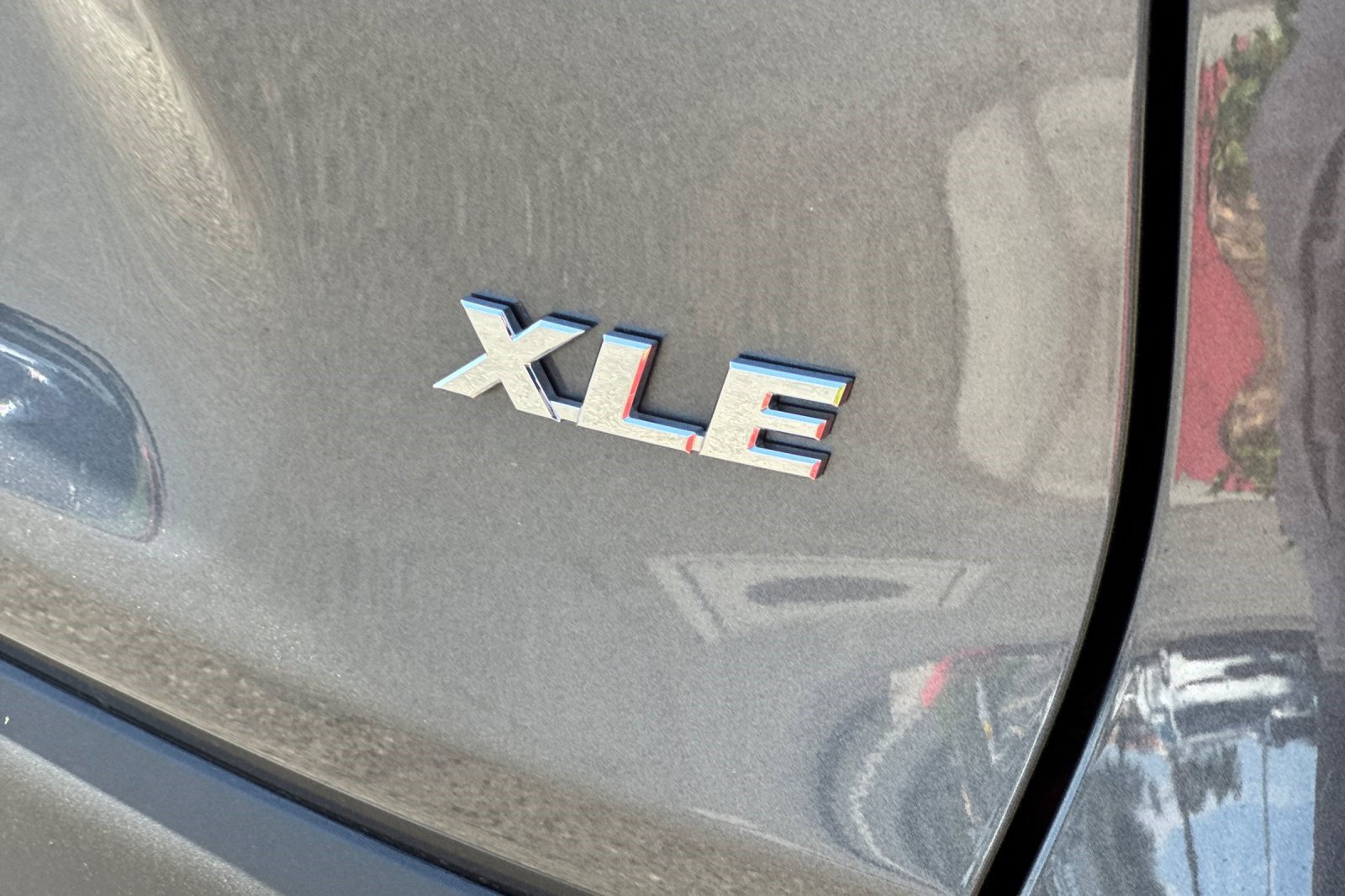 Used 2025 Toyota RAV4 XLE FWD image 26