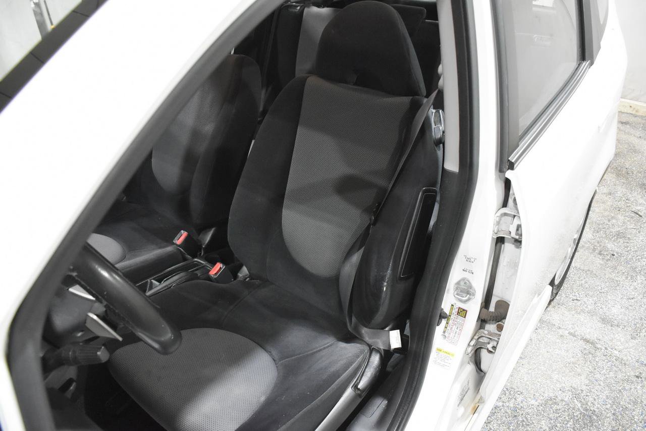 Used 2007 Honda Fit Sport image 12