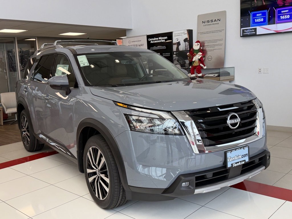 New 2025 Nissan Pathfinder Platinum w/ Cargo Package image 2