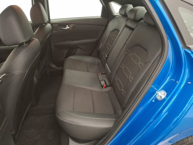 Used 2023 Kia Forte GT-Line image 25