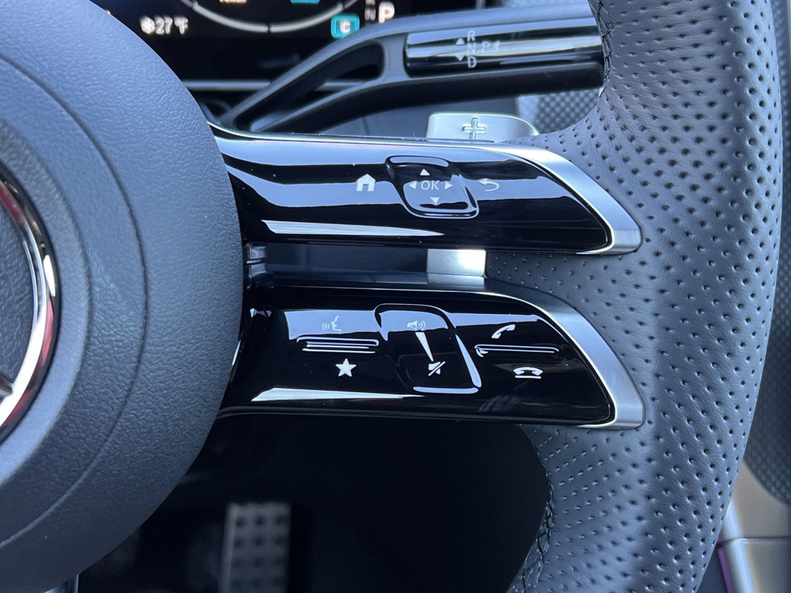 New 2026 Mercedes-Benz GLC 300 4MATIC image 29