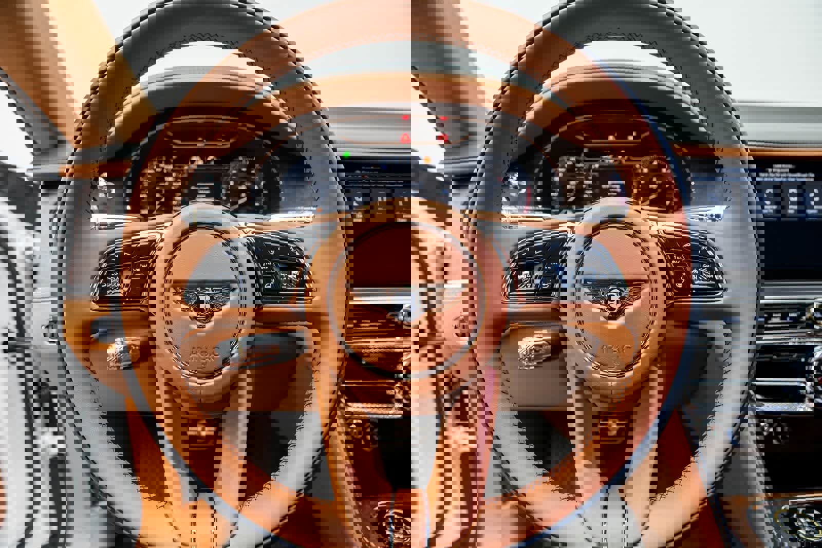 Used 2023 Bentley Flying Spur W12 image 19