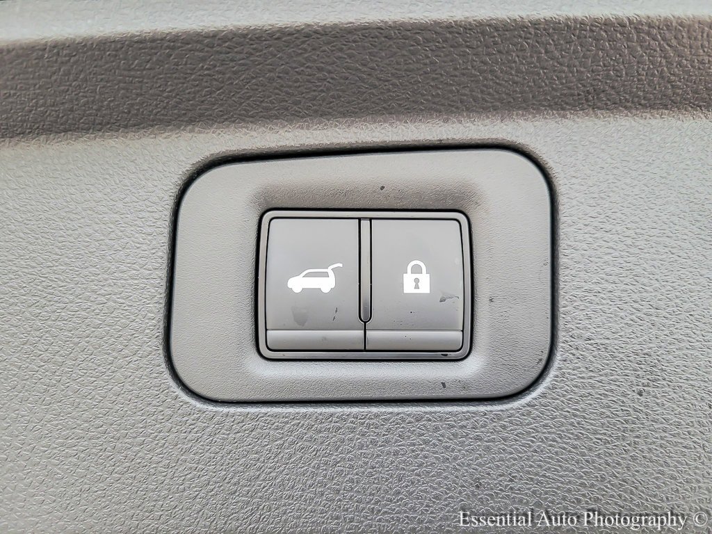 New 2026 Nissan Armada SL w/ Captain's Chari Seat Package image 17
