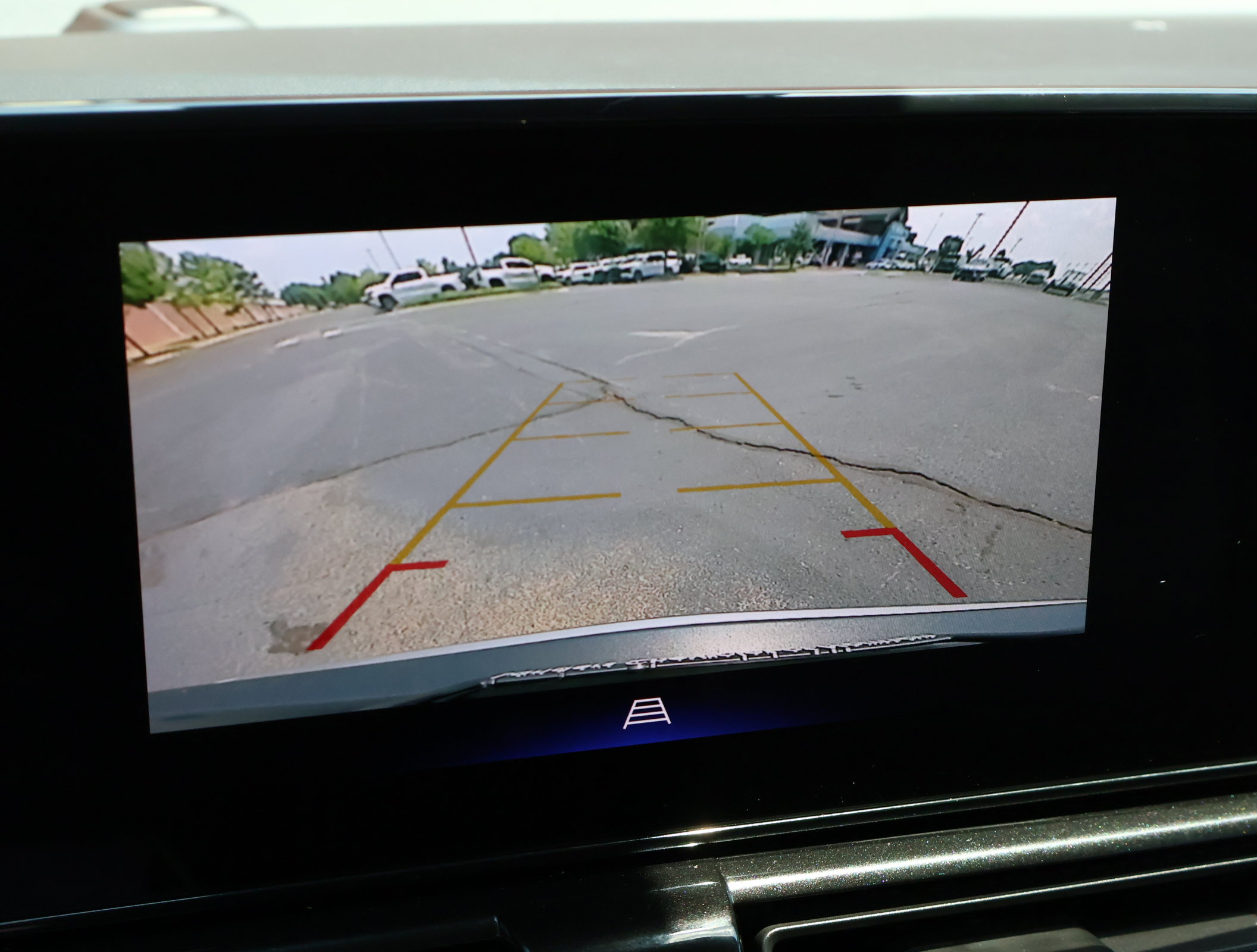 Used 2024 Chevrolet TrailBlazer LT w/ LT Cold Weather Package FWD image 6