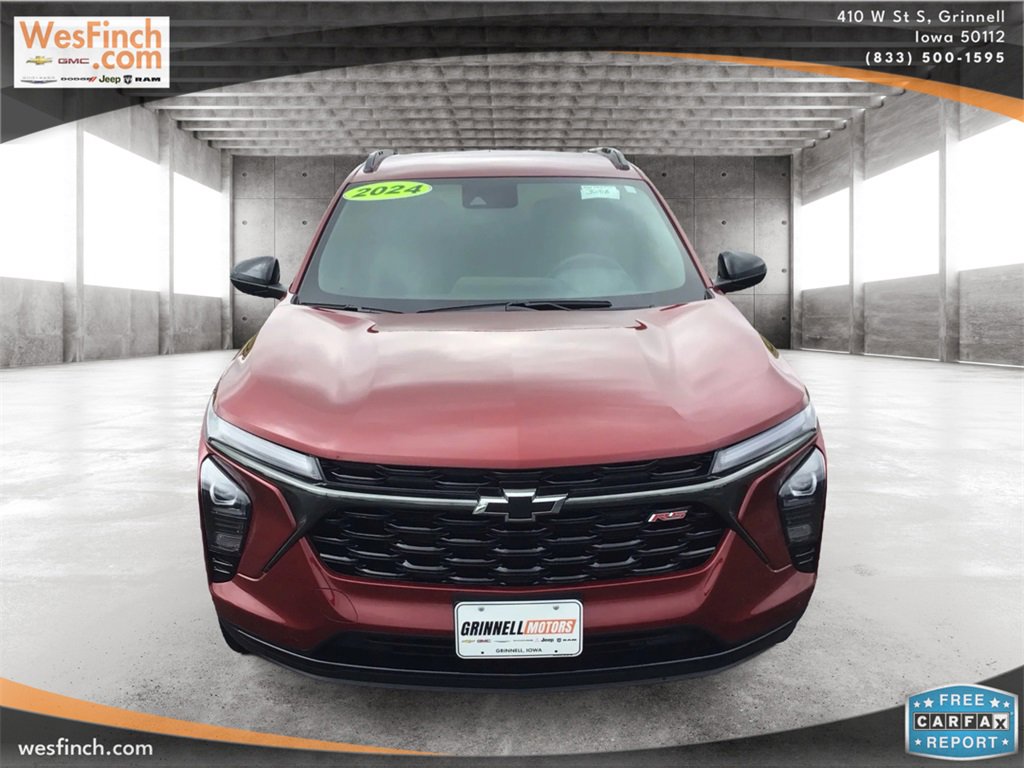 Used 2024 Chevrolet Trax RS image 2