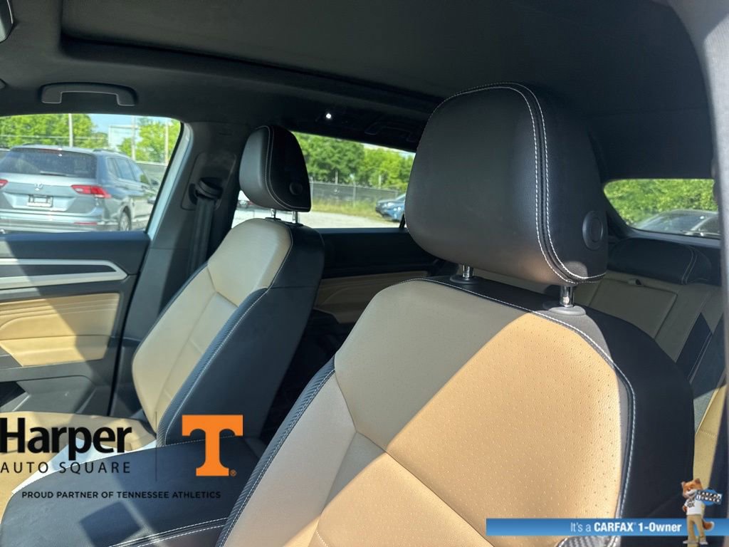 Used 2023 Volkswagen Atlas Cross Sport SE w/ Panoramic Sunroof Package AWD/4WD image 12