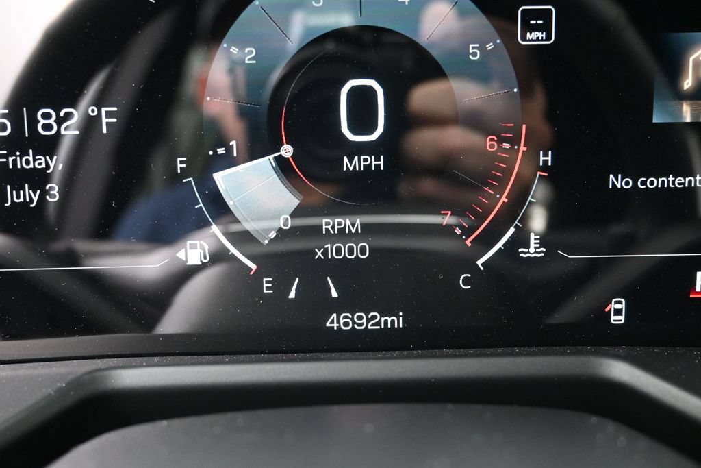Used 2026 GMC Acadia Elevation FWD image 10