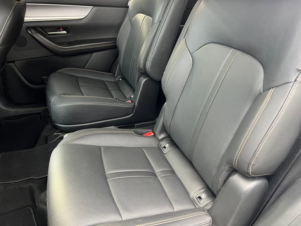 Used 2025 MAZDA CX-90 3.3 Turbo w/ Premium Sport Pkg image 13