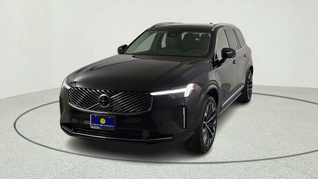New 2026 Volvo XC90 T8 Plus w/ Protection Package Premier AWD/4WD image 2