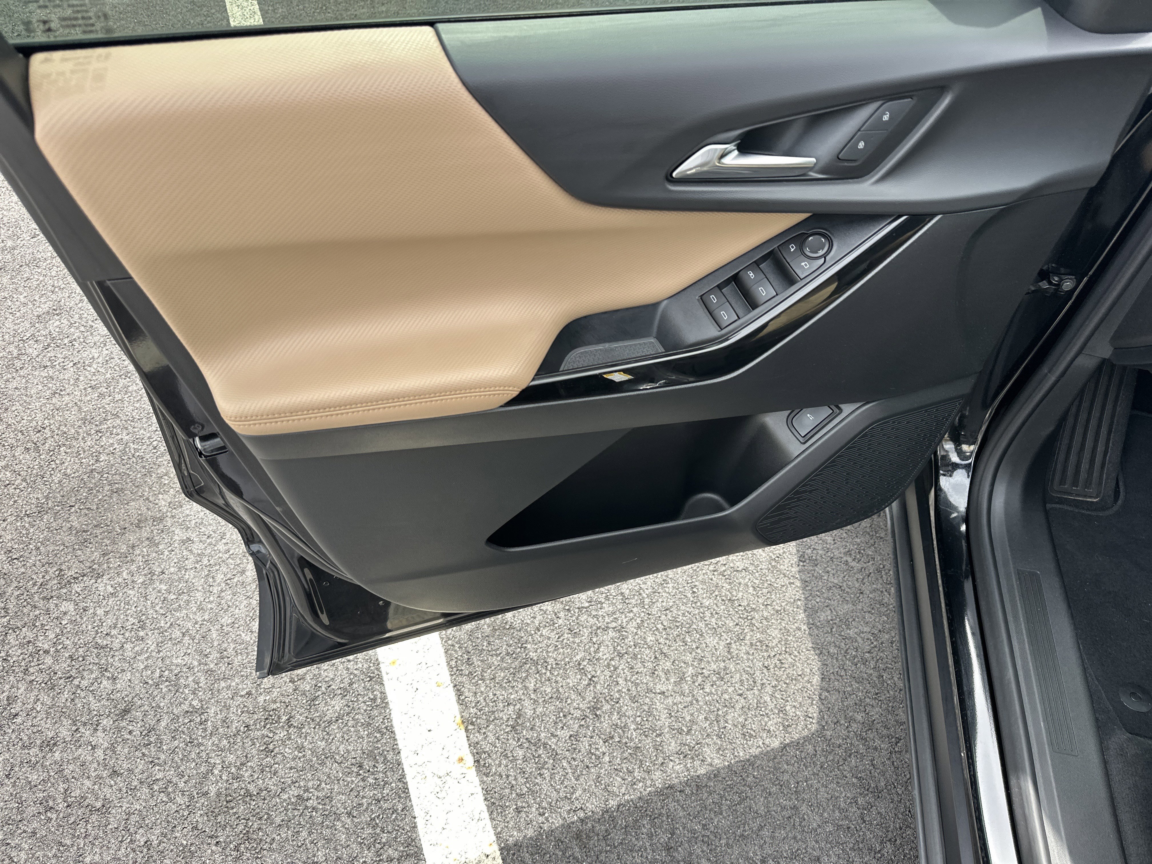 Certified 2026 Chevrolet Equinox ACTIV image 11